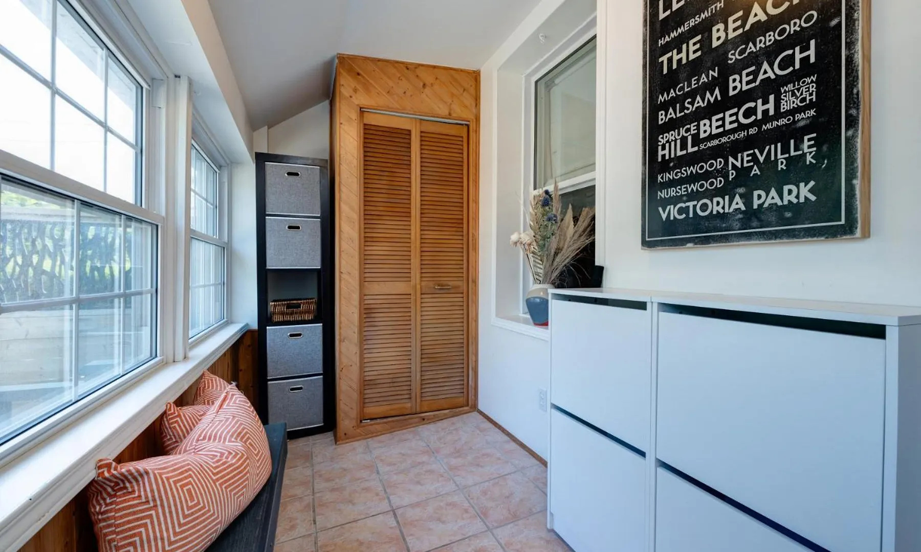 Charming Beach Retreat Villa Toronto Holiday home